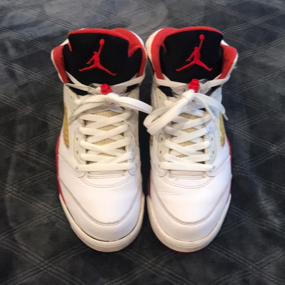 Jordan 5 Retro Fire Red Black Tongue (2013) - Picture 3 of 5